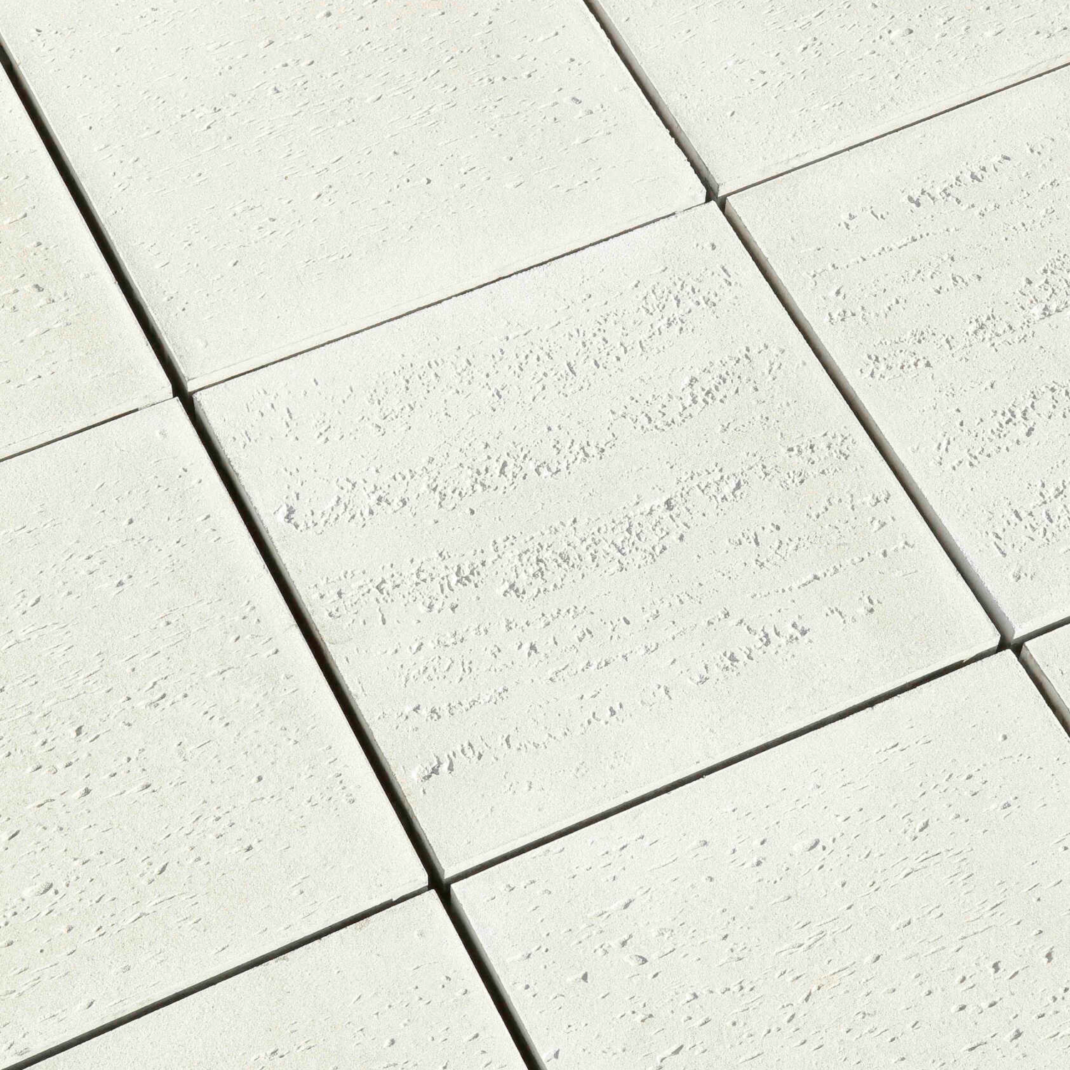 Dlažba betonová BEST TERASOVÁ reliéfní ravertino bílá 400×400×40 mm BEST